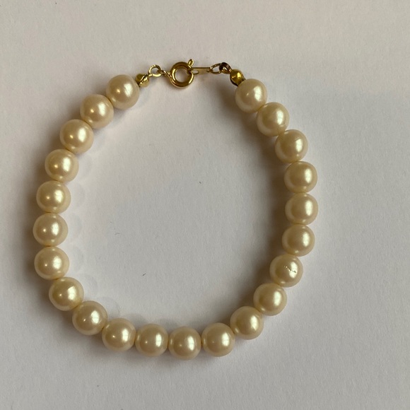 Jewelry - Costume Pearl-Style Bracelet (Please Bundle)